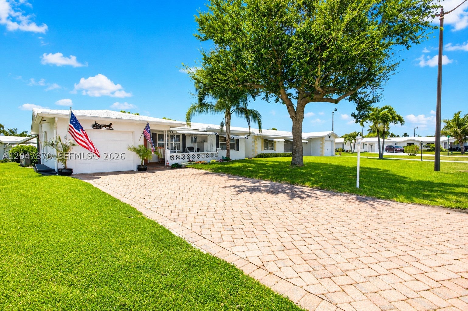 220 S Golf Blvd