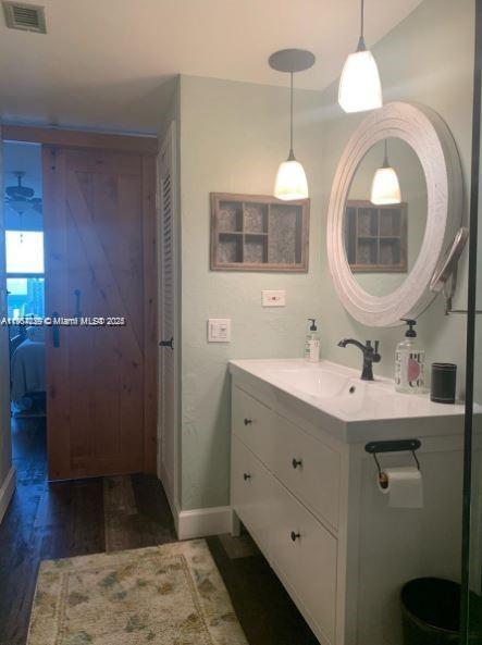 HOLLYWOOD TOWERS CONDO - Residential Lease