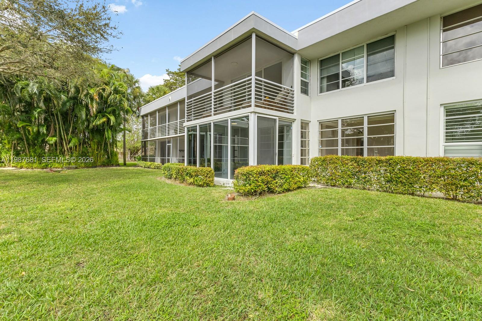 NO 14 PALM-AIRE COUNTRY C - Residential