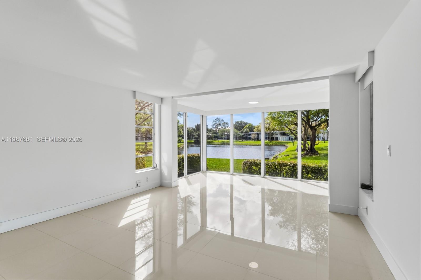 NO 14 PALM-AIRE COUNTRY C - Residential