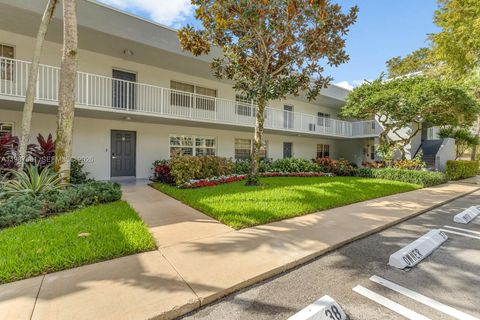 4280 Oaks Ter 102 Pompano Beach FL 33069
