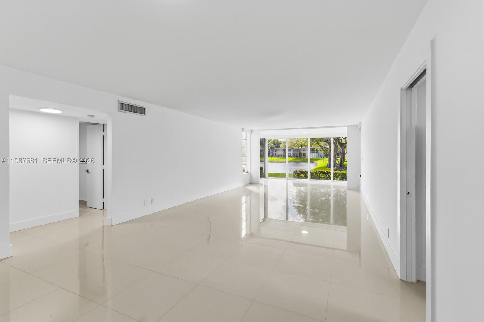 NO 14 PALM-AIRE COUNTRY C - Residential