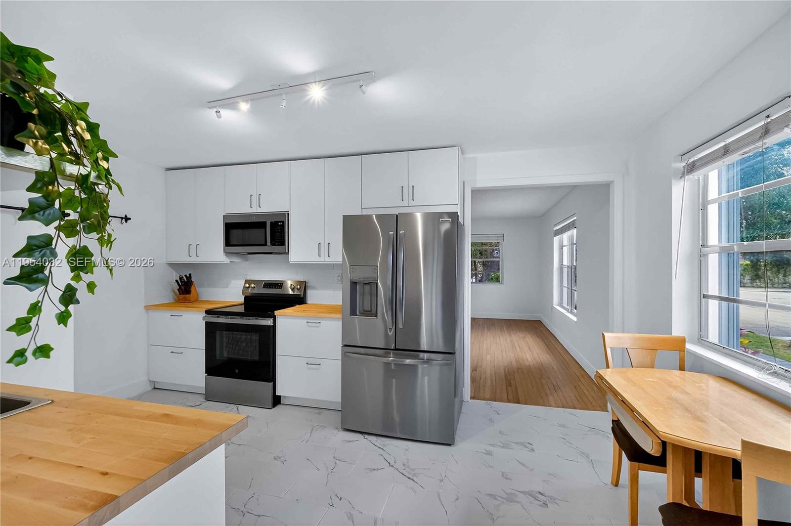 SILVER BLUFF EST SEC C - Residential