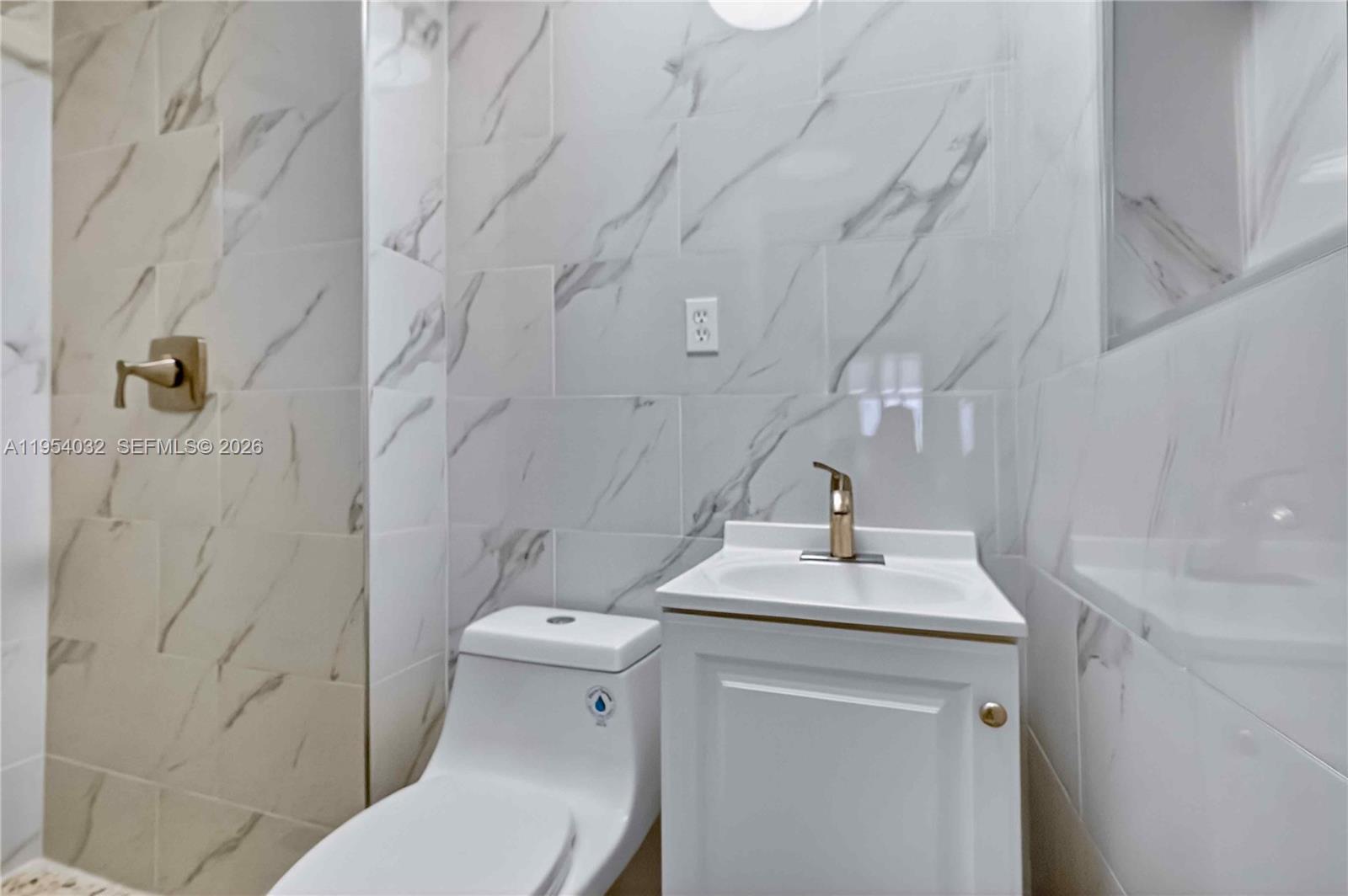 SILVER BLUFF EST SEC C - Residential