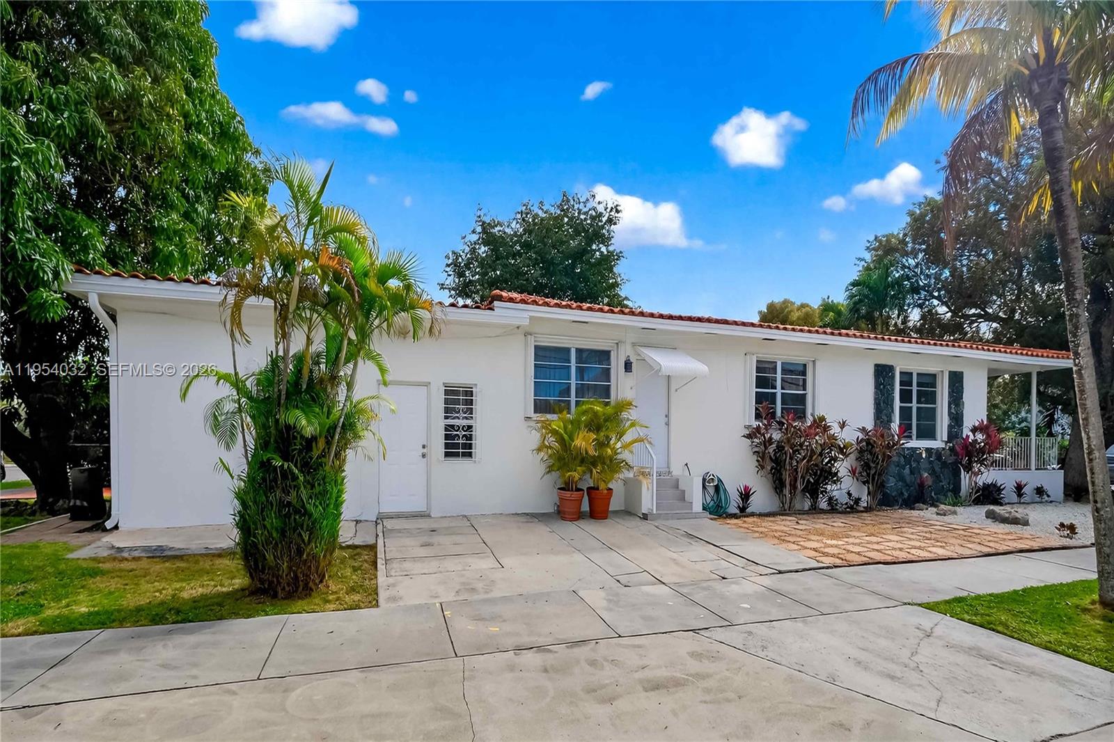 SILVER BLUFF EST SEC C - Residential