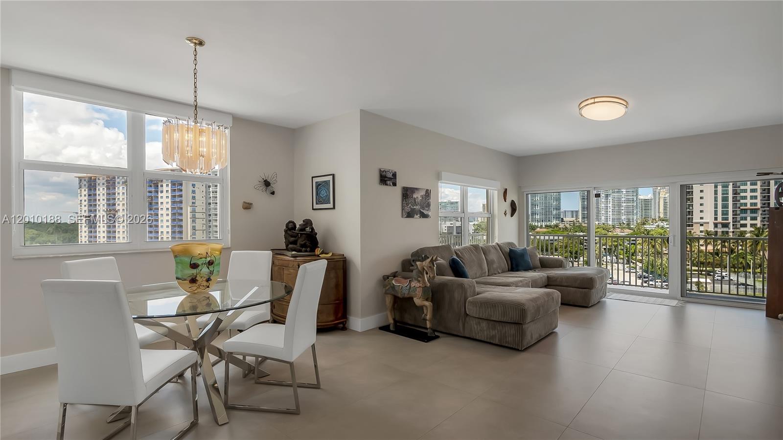 ARLEN HOUSE CONDO - Residential