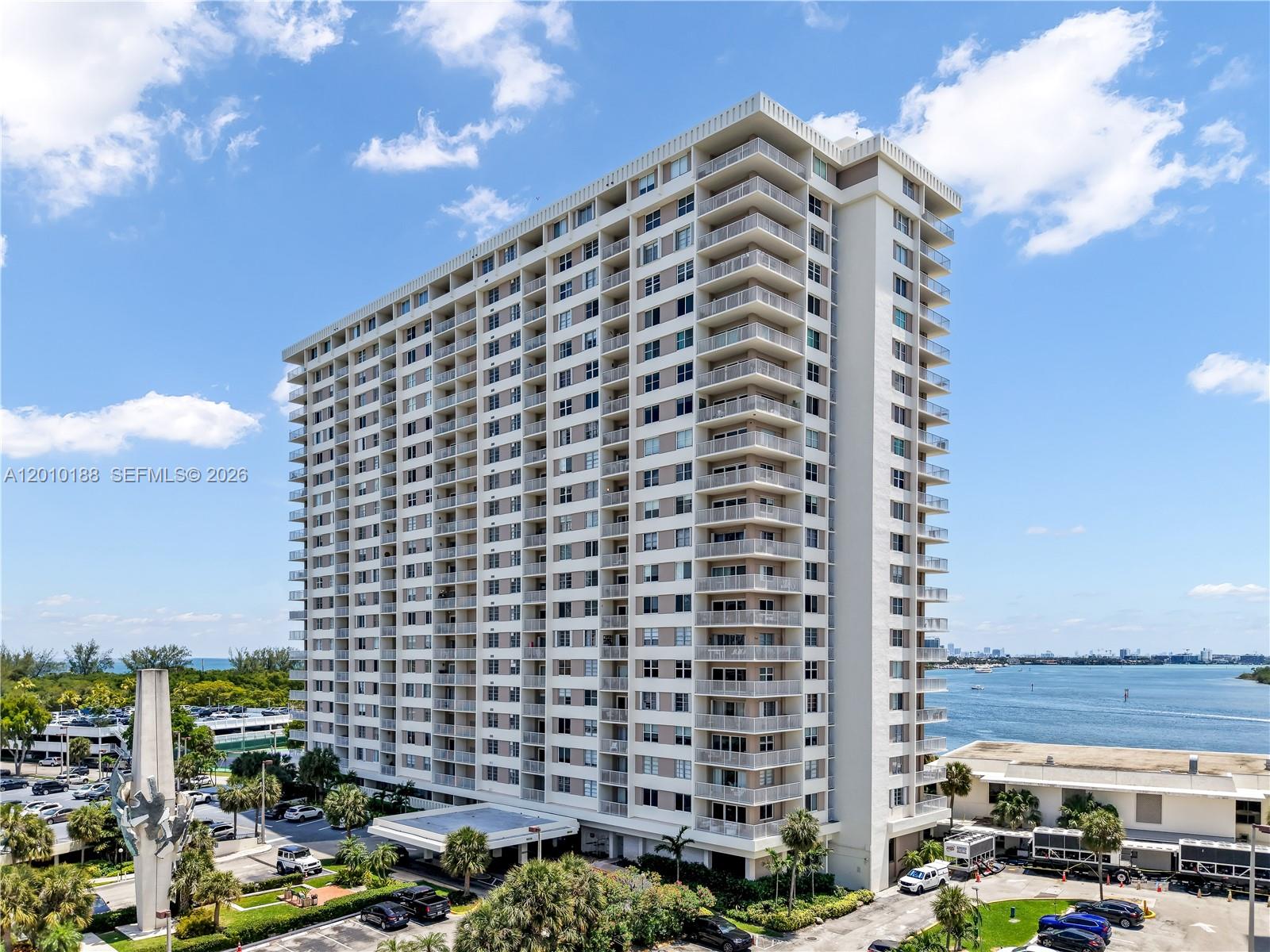 ARLEN HOUSE CONDO - Residential