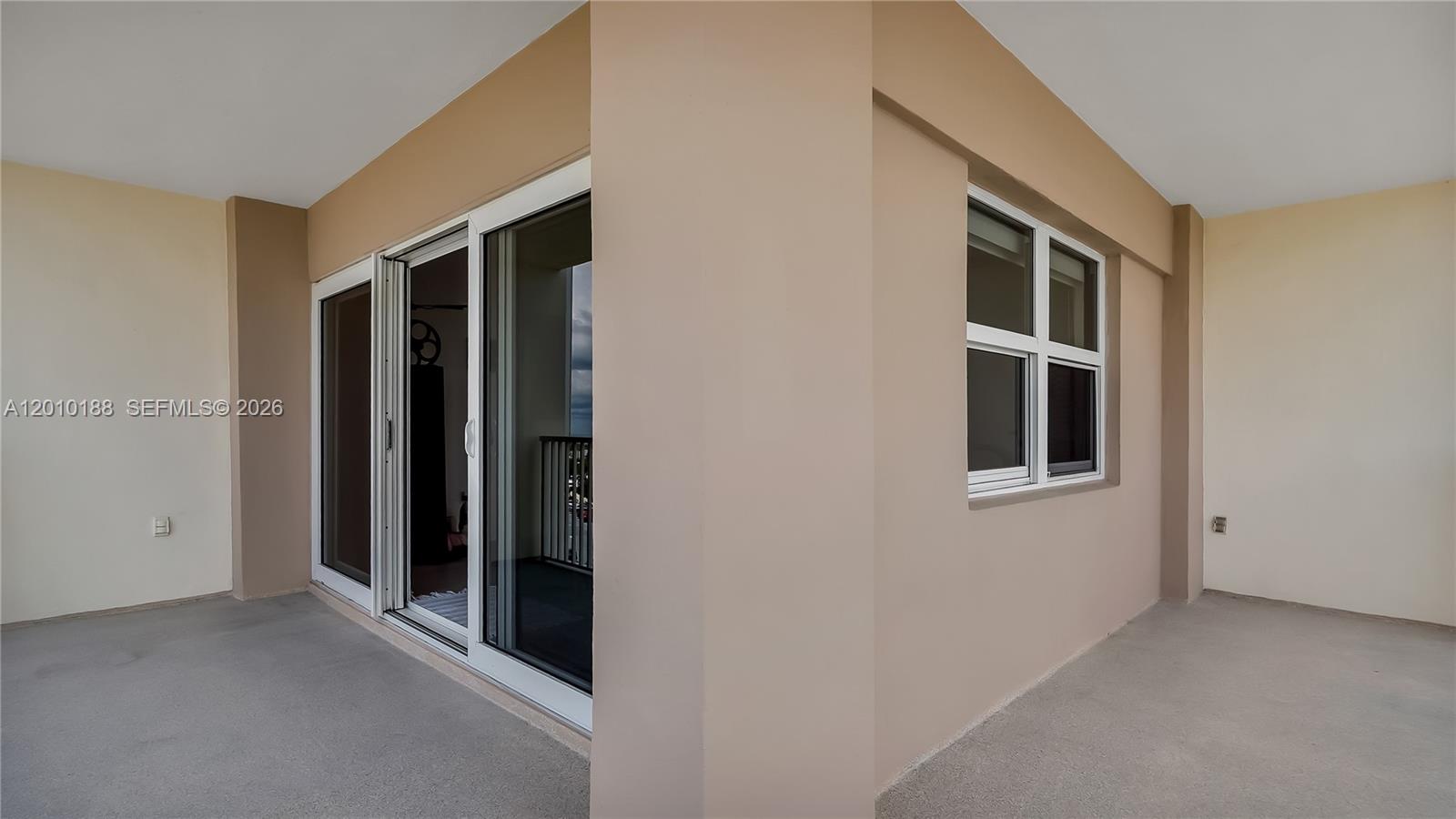 ARLEN HOUSE CONDO - Residential