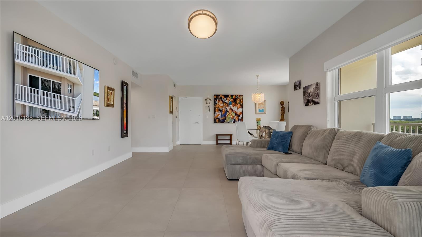 ARLEN HOUSE CONDO - Residential