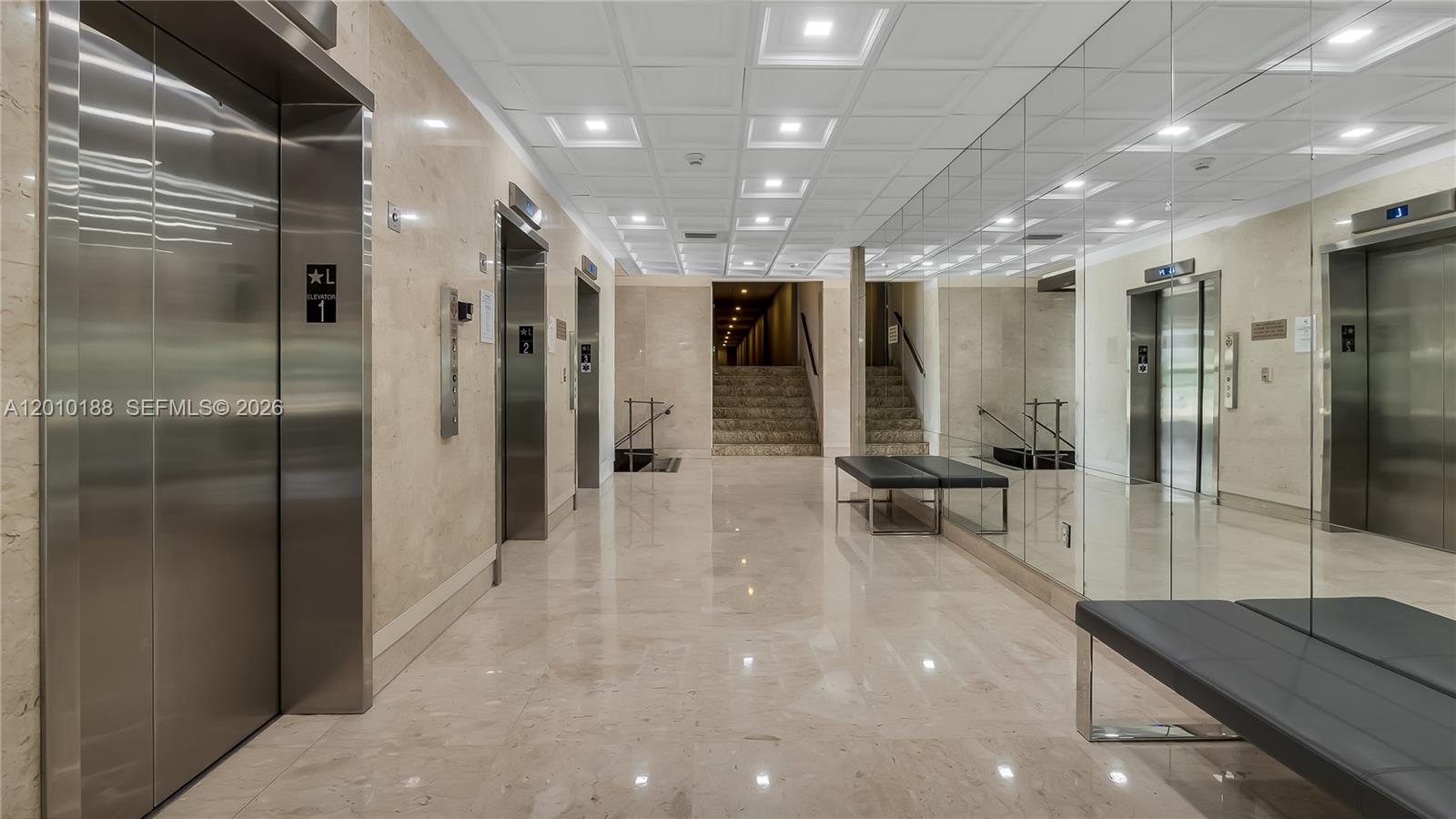 ARLEN HOUSE CONDO - Residential