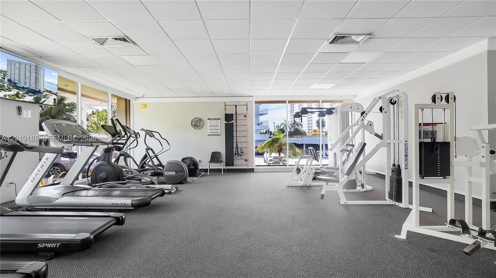 ARLEN HOUSE CONDO - Residential