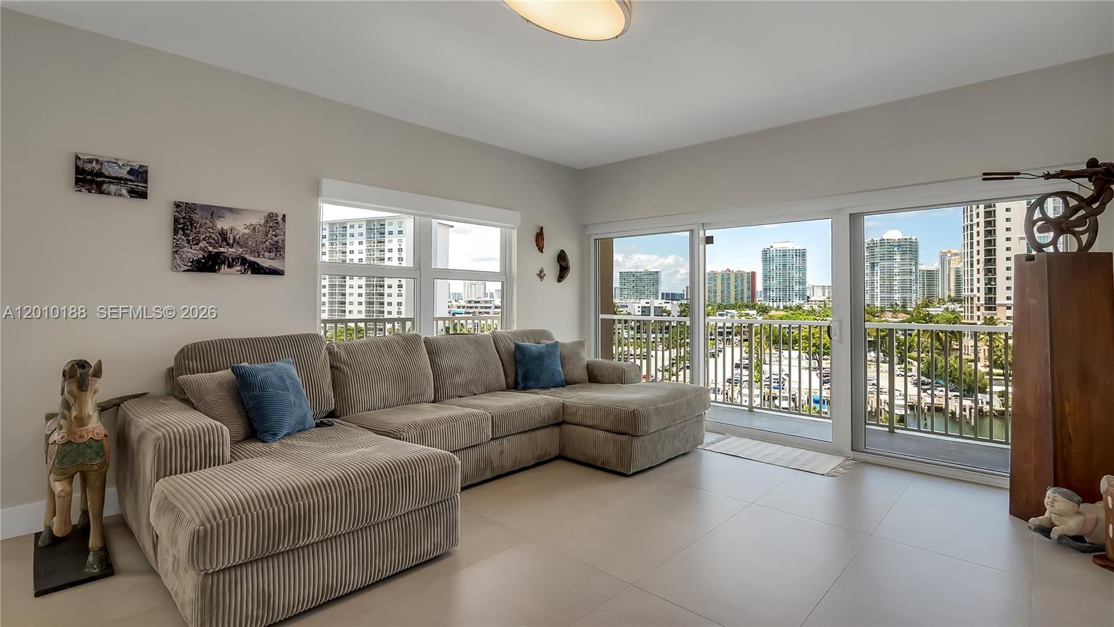 ARLEN HOUSE CONDO - Residential