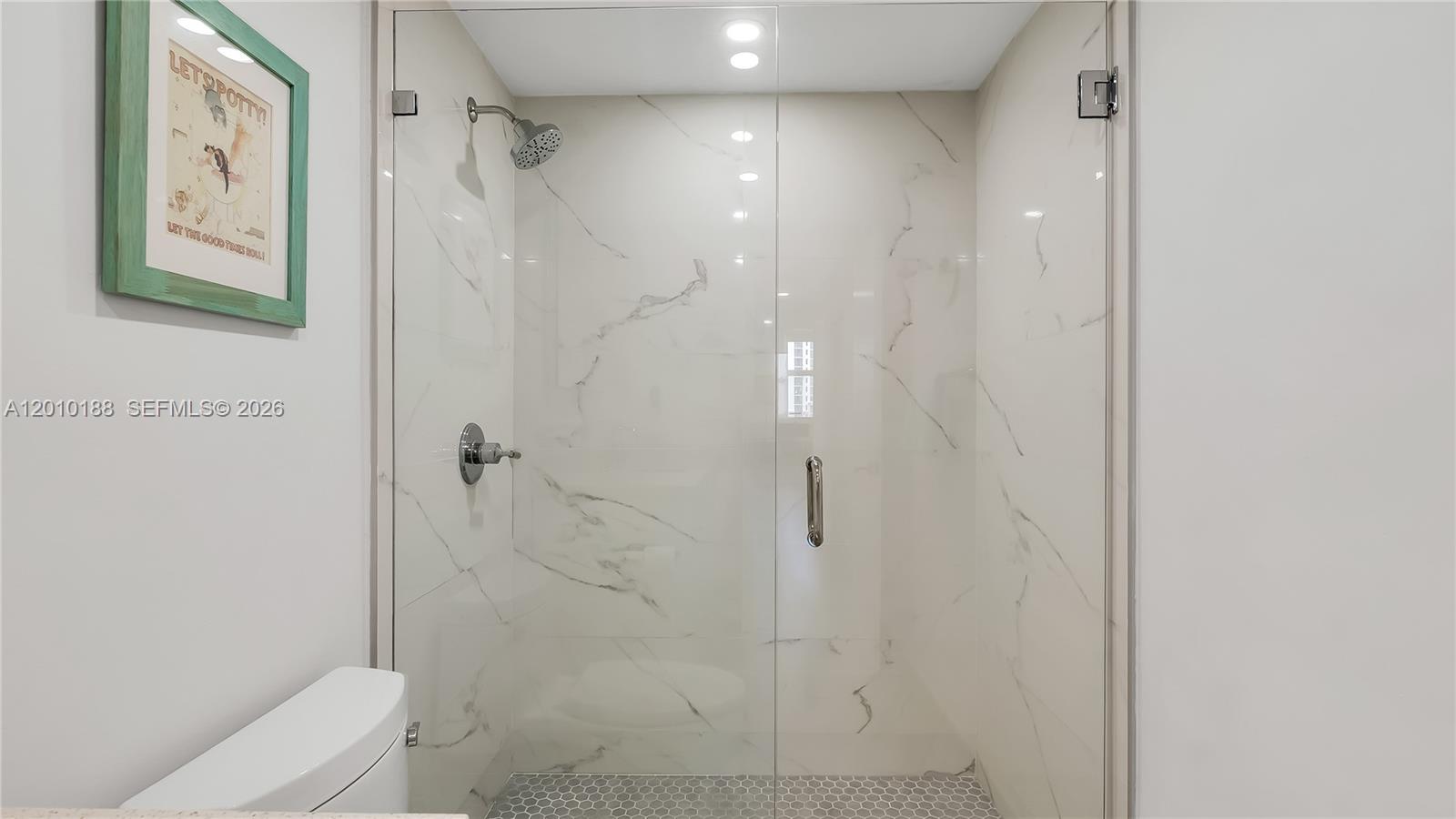 ARLEN HOUSE CONDO - Residential