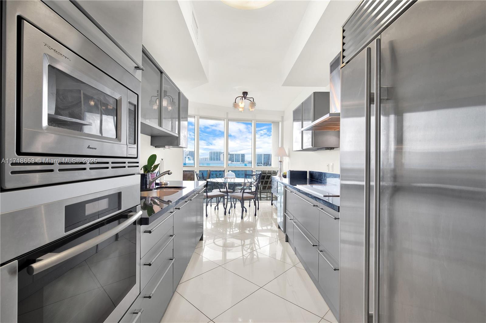 TRUMP ROYALE CONDO - Residential
