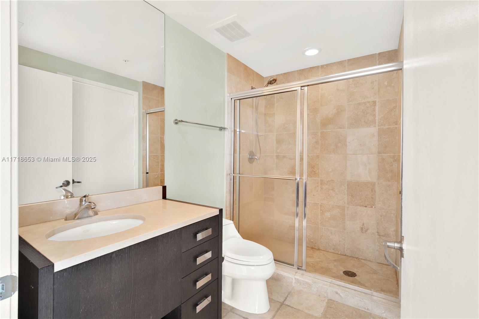 TRUMP ROYALE CONDO - Residential