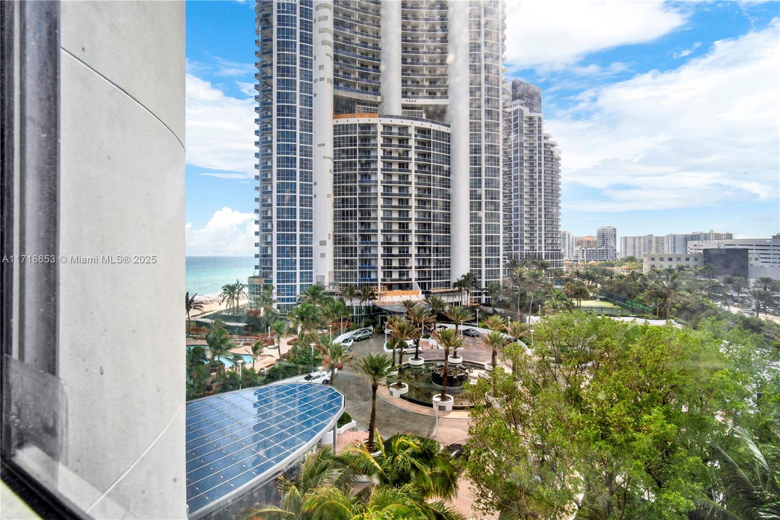 TRUMP ROYALE CONDO - Residential