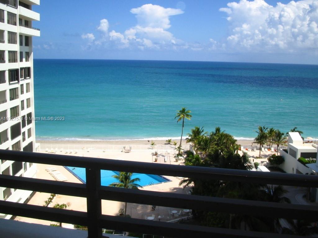 ALEXANDER TOWERS CONDO - Residential Lease