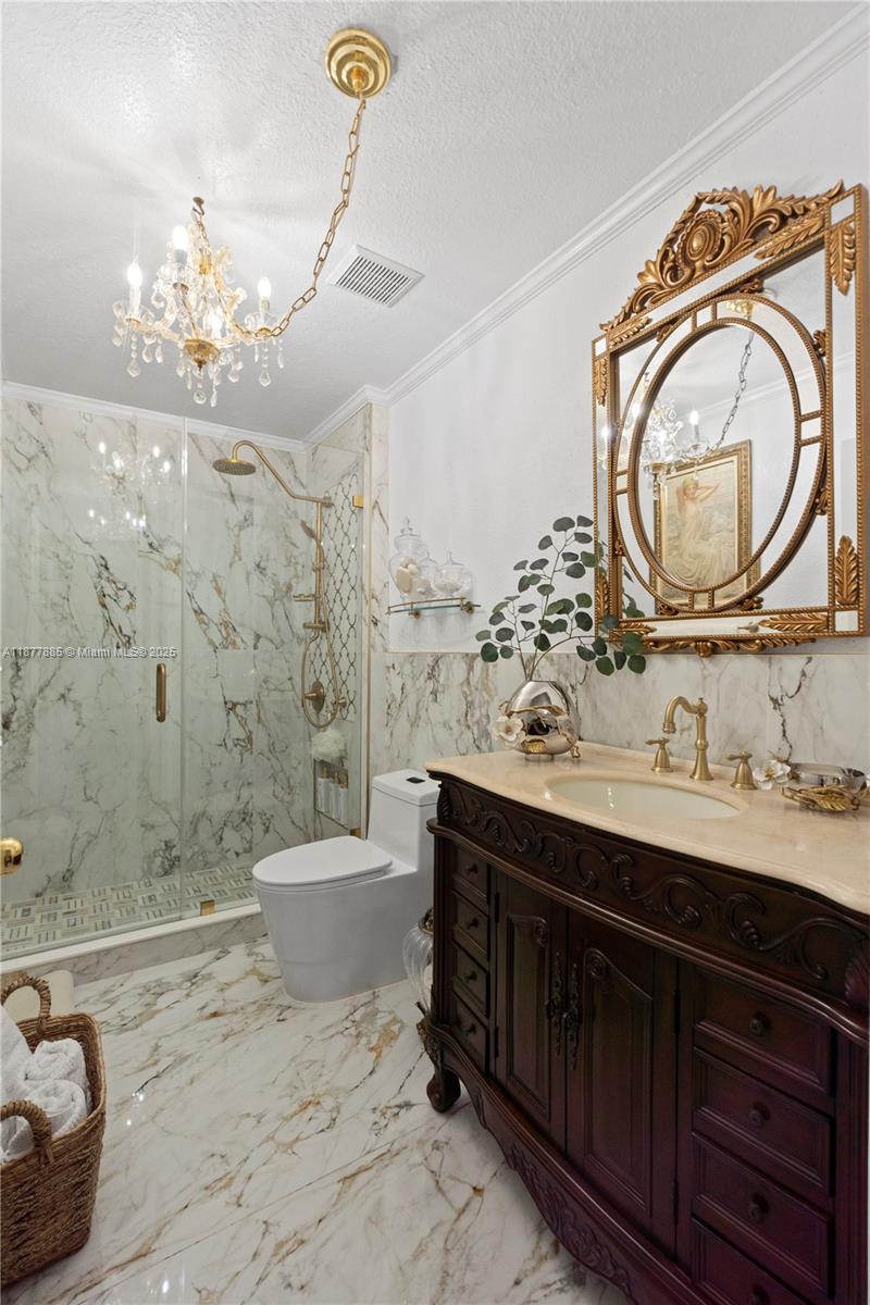 LEOMAR HOMES - Residential