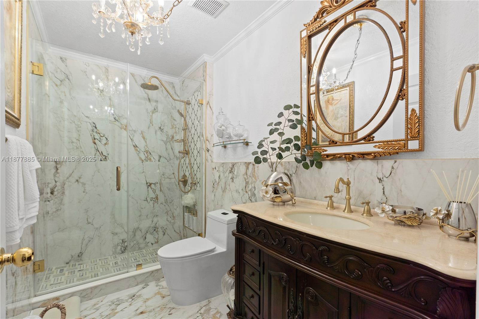 LEOMAR HOMES - Residential