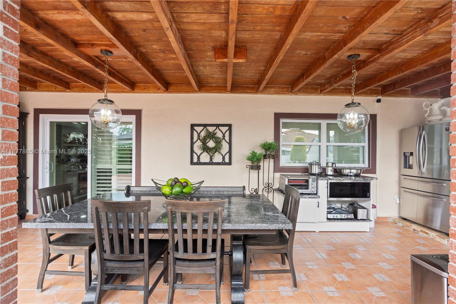 LEOMAR HOMES - Residential