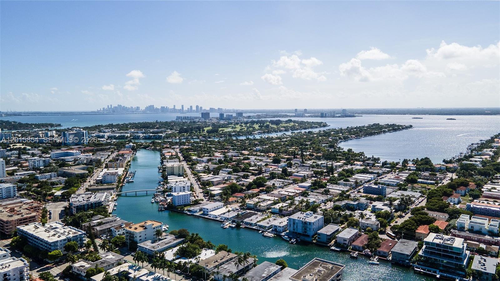 BISCAYNE BCH SUB - Residential Lease