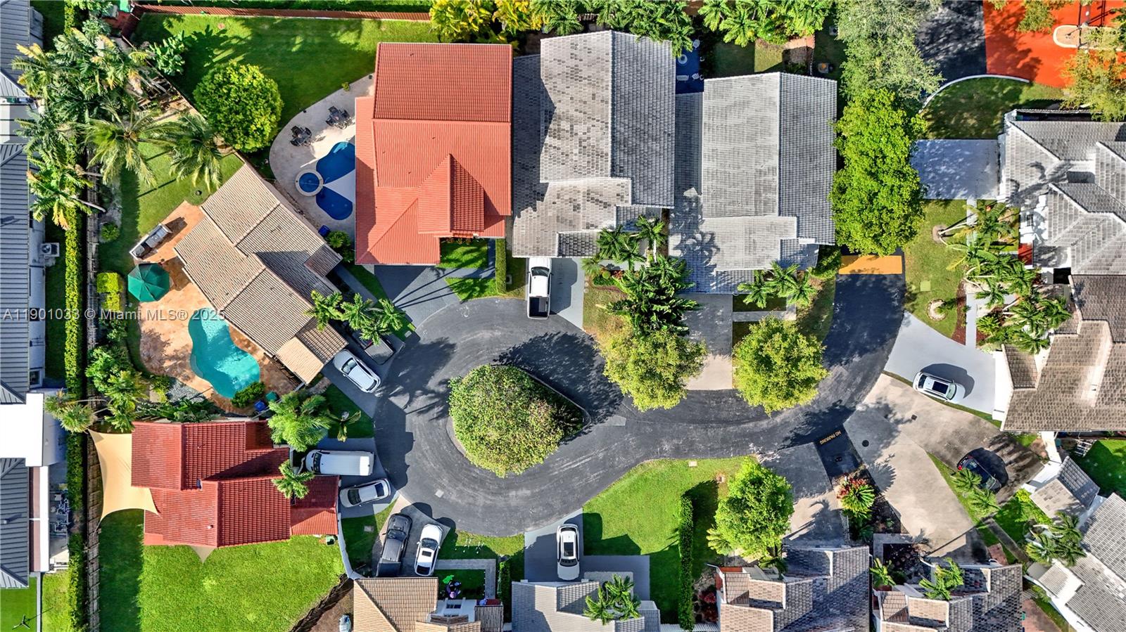 KENDALL GROVE CLUSTER HOM - Residential