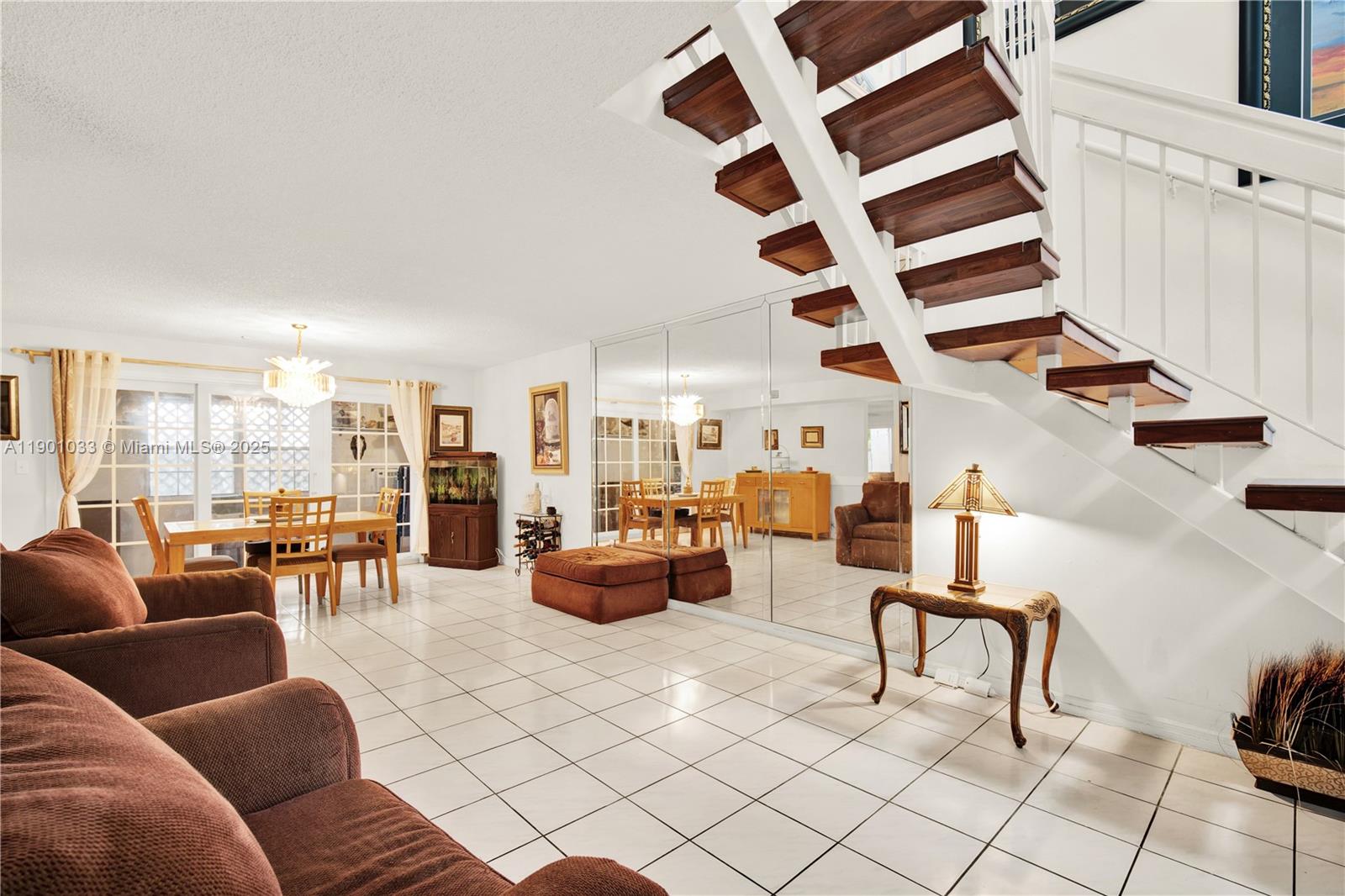 KENDALL GROVE CLUSTER HOM - Residential
