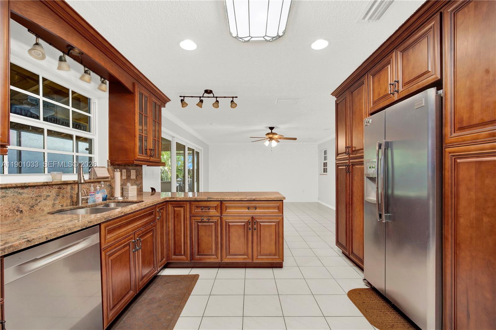 KENDALL GROVE CLUSTER HOM - Residential
