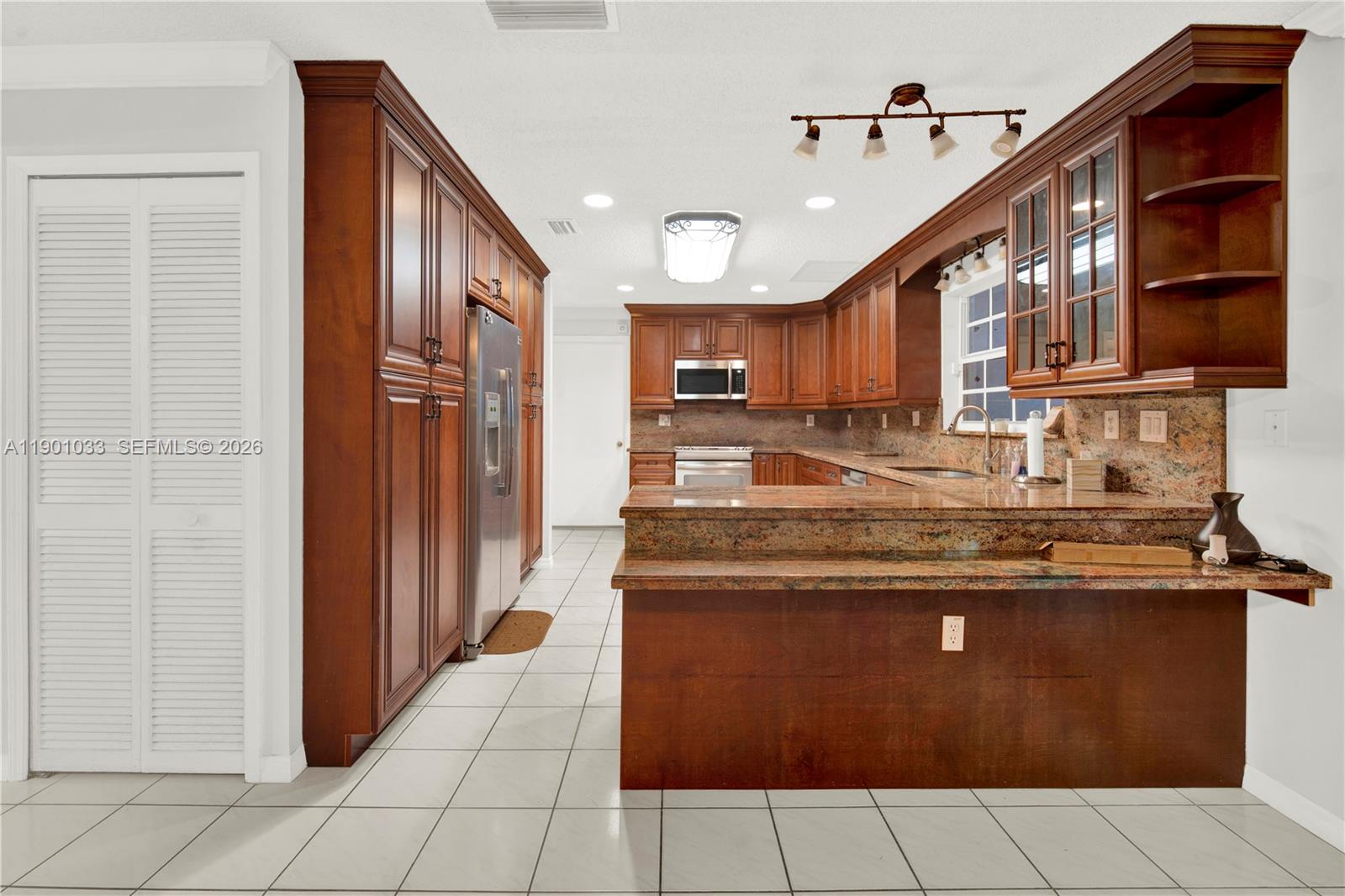KENDALL GROVE CLUSTER HOM - Residential