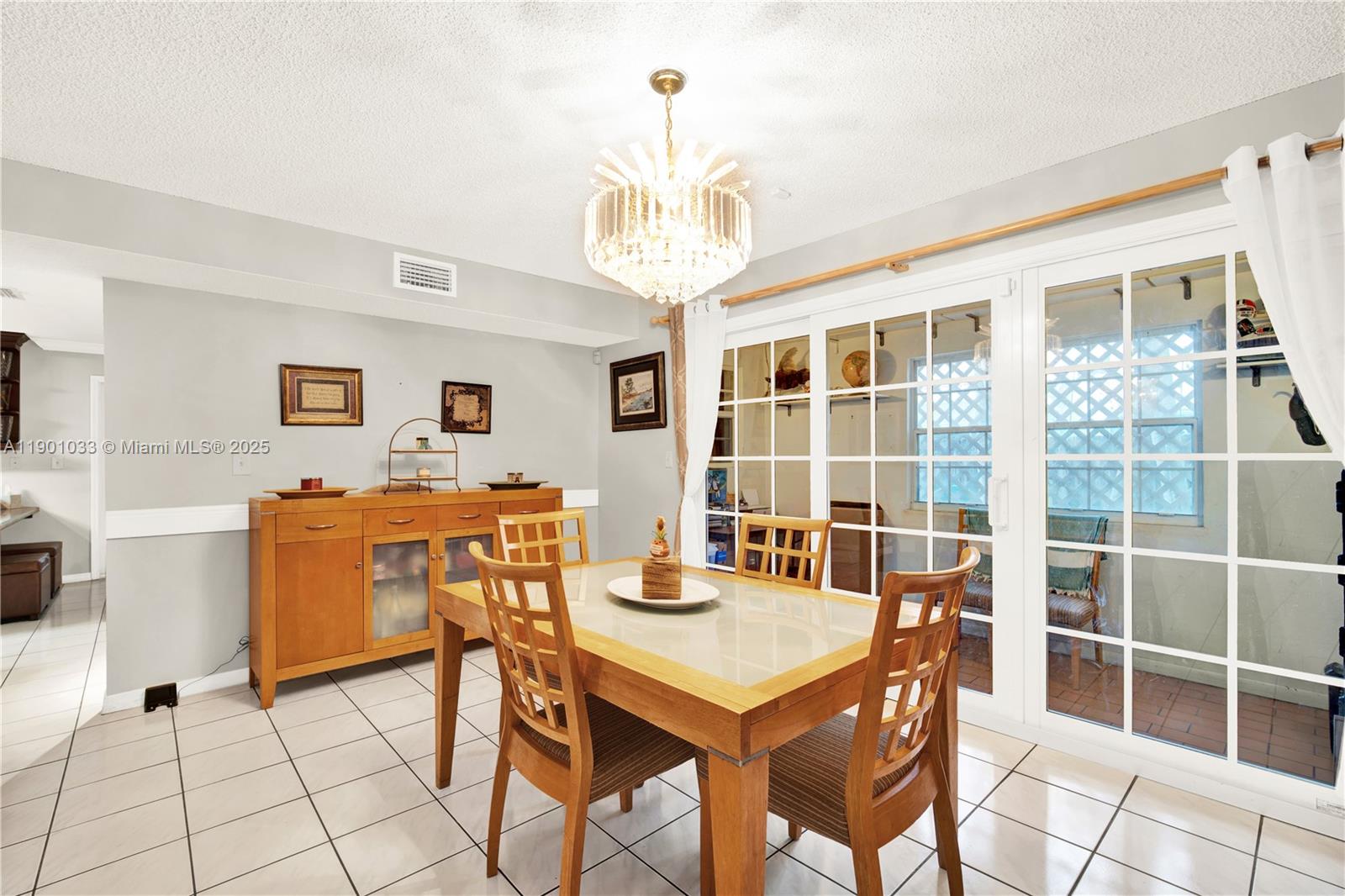 KENDALL GROVE CLUSTER HOM - Residential