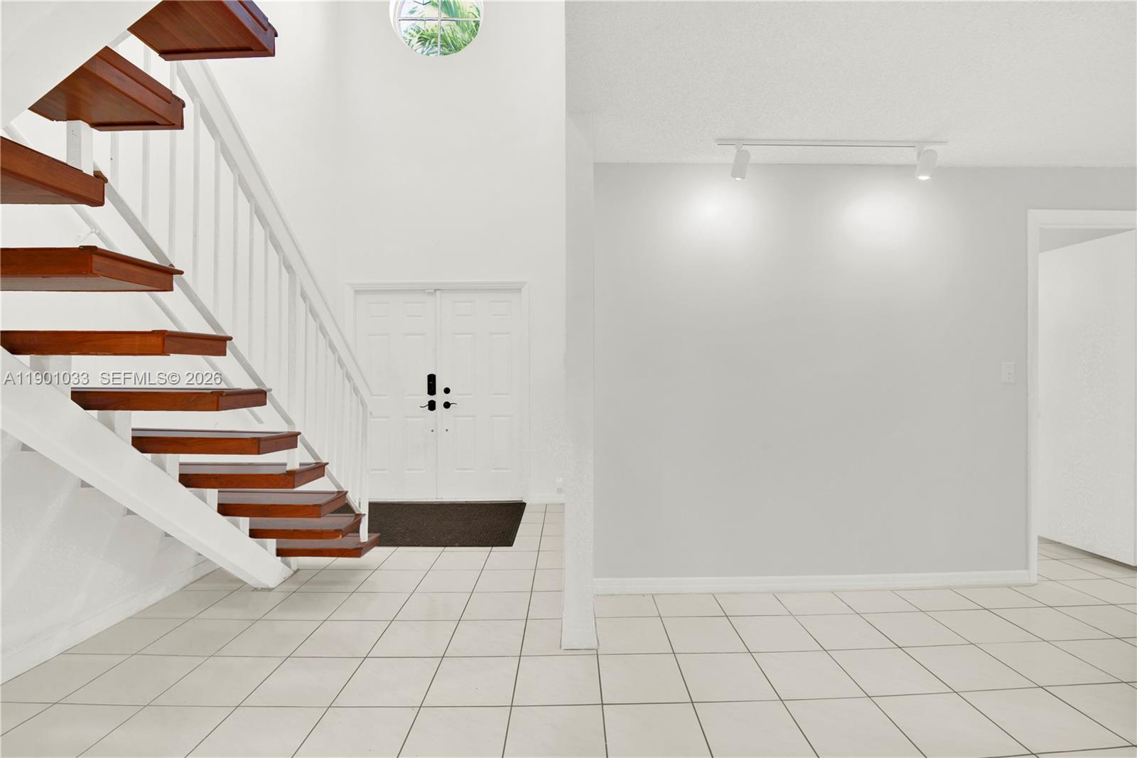 KENDALL GROVE CLUSTER HOM - Residential