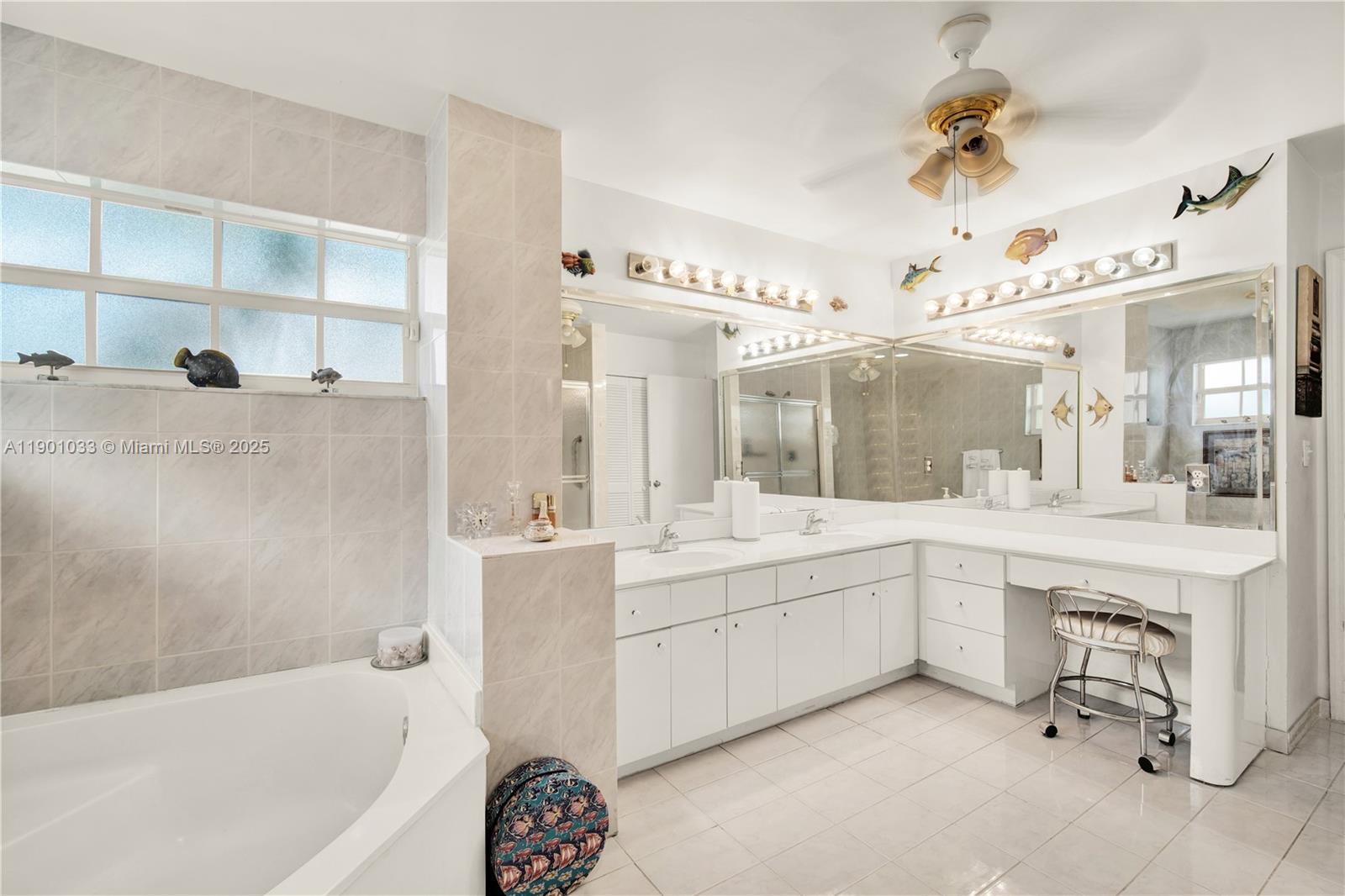 KENDALL GROVE CLUSTER HOM - Residential