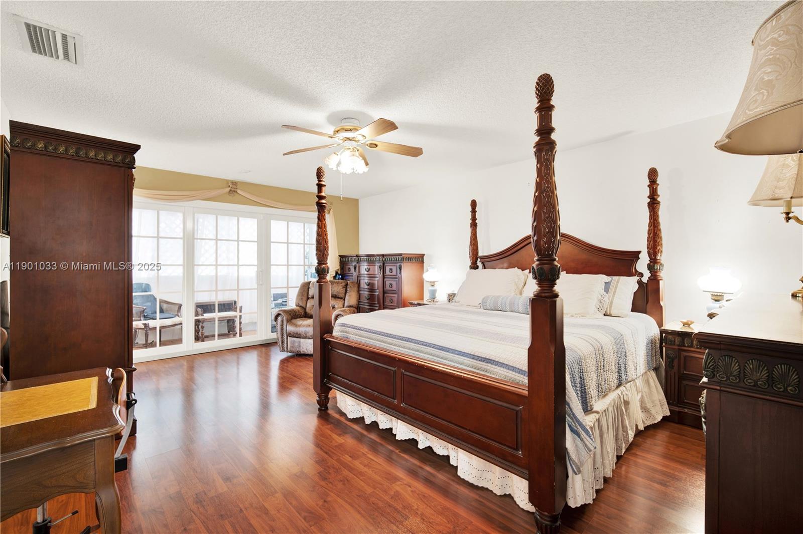 KENDALL GROVE CLUSTER HOM - Residential