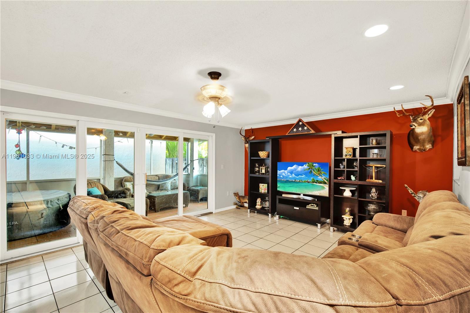 KENDALL GROVE CLUSTER HOM - Residential