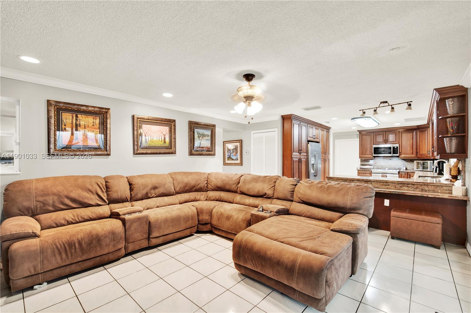 KENDALL GROVE CLUSTER HOM - Residential