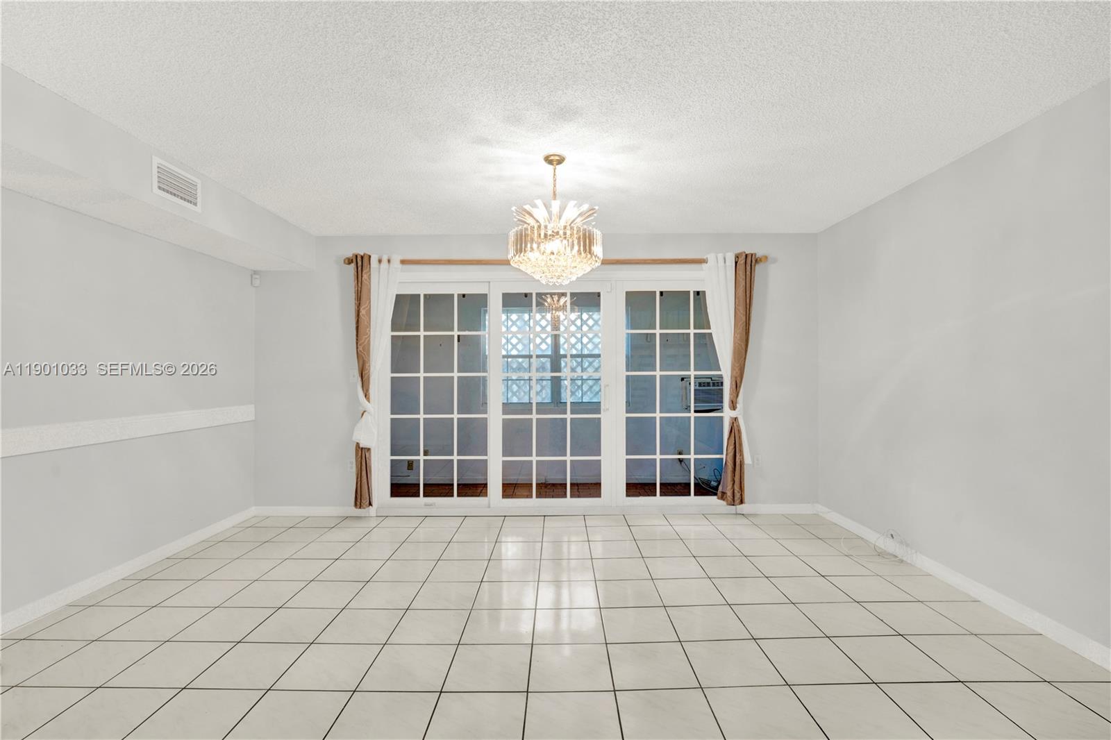 KENDALL GROVE CLUSTER HOM - Residential