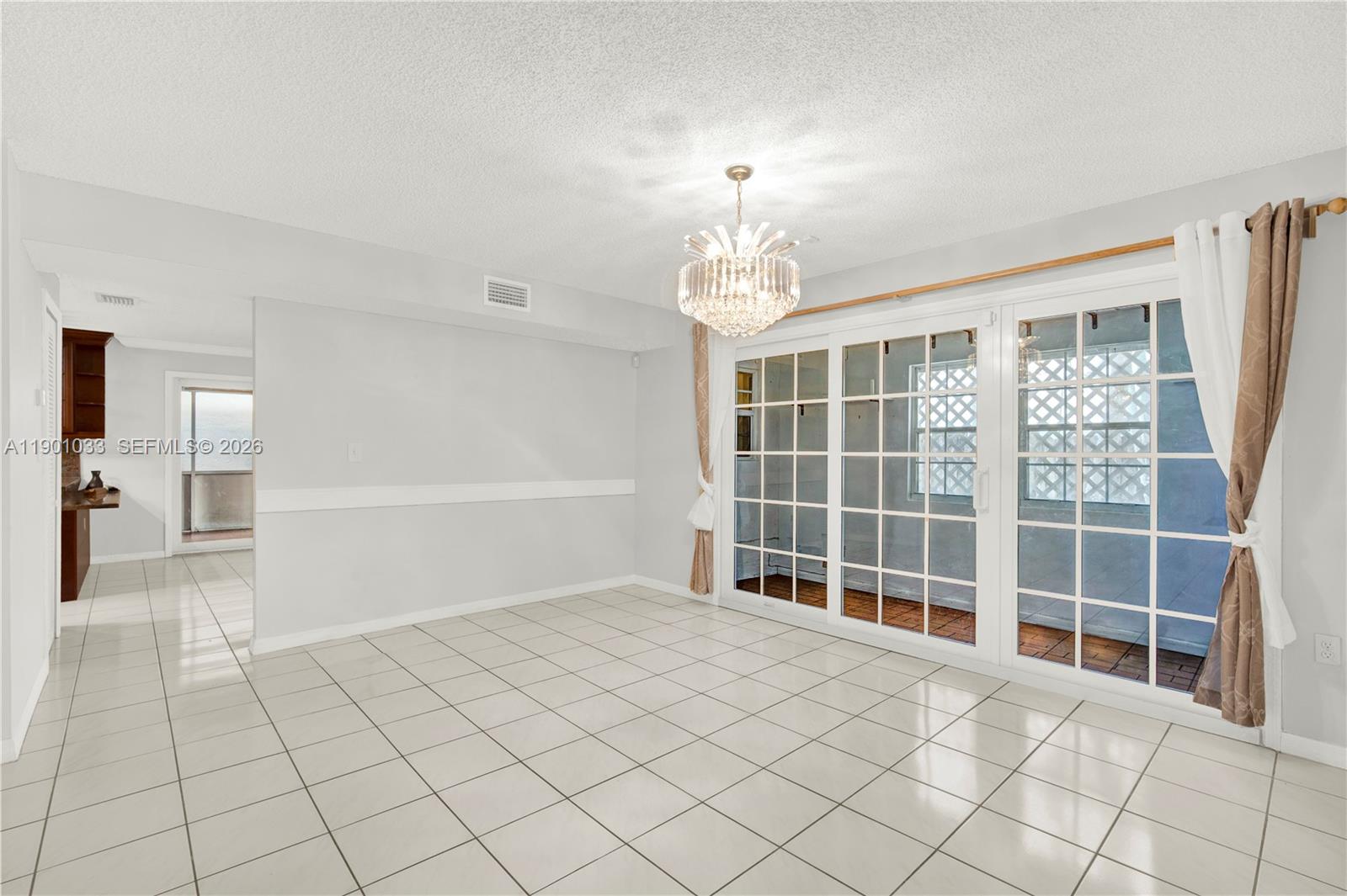 KENDALL GROVE CLUSTER HOM - Residential