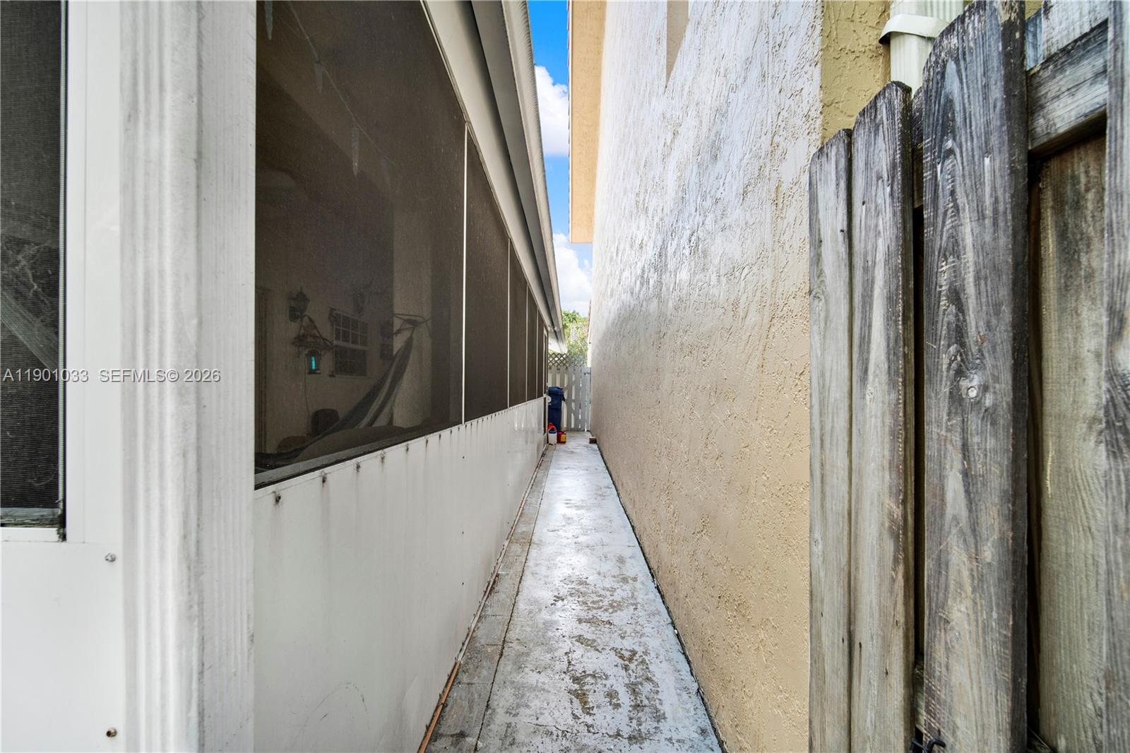 KENDALL GROVE CLUSTER HOM - Residential