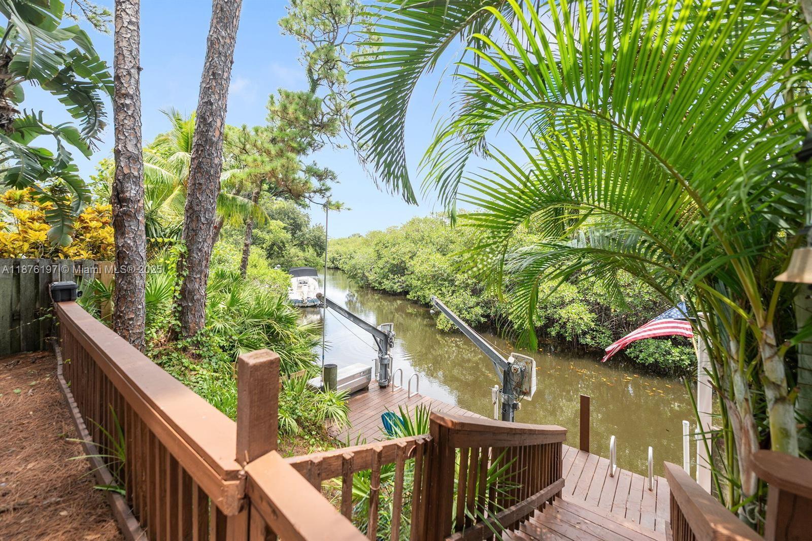 17982 Tidewater Cir