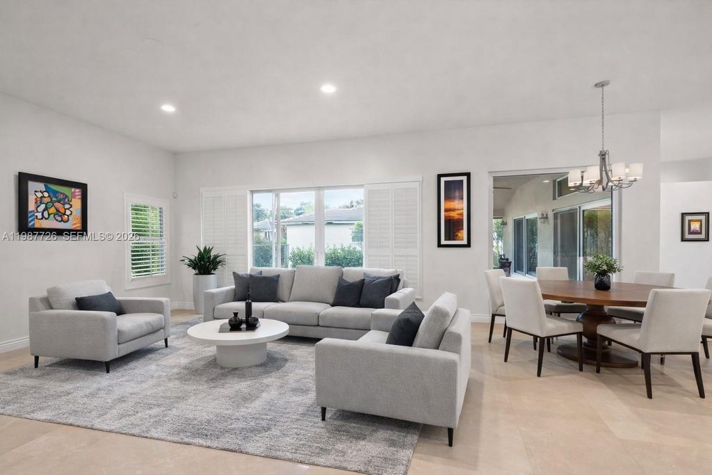 Photo of 3744 Oak Ridge Cir, Weston, FL 33331 (MLS # A11987726)