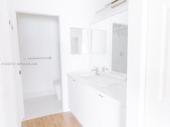 MISSION BAY TR F PH 2 - Residential Lease