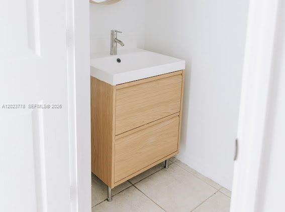 MISSION BAY TR F PH 2 - Residential Lease
