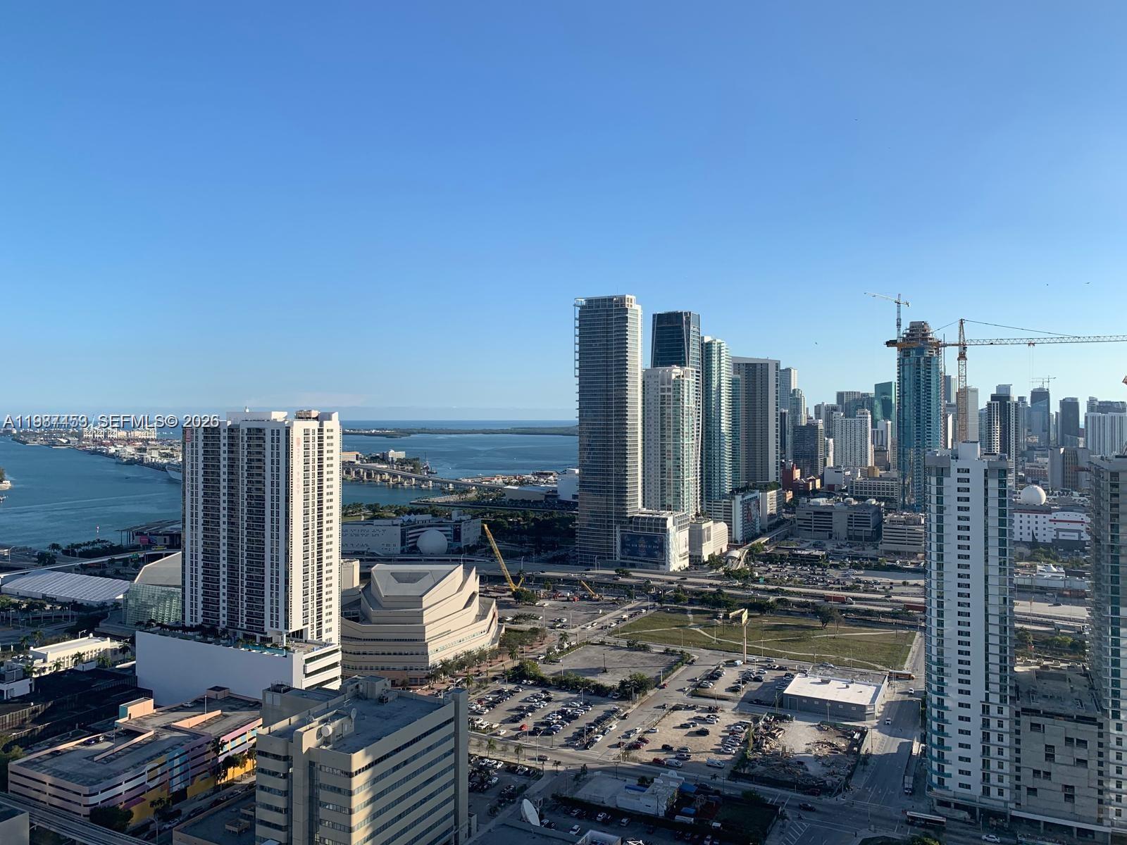 CANVAS CONDO - Residential Lease