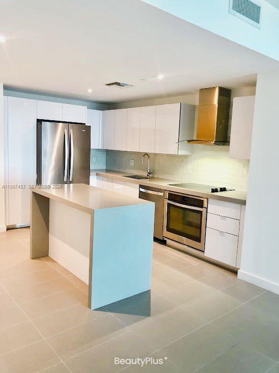 CANVAS CONDO - Residential Lease