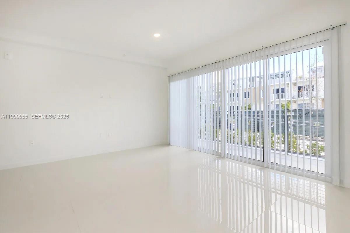 25850 SW 140th Ct 6-312