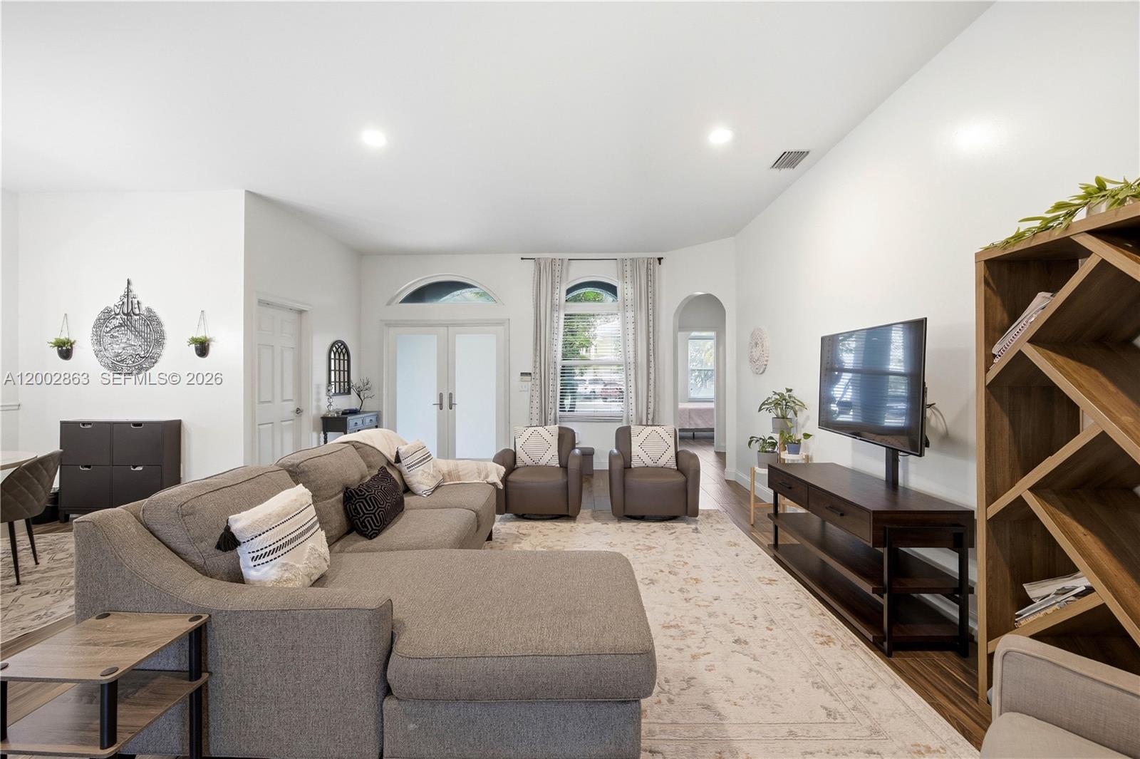 KEYS-GATE NO 1 - Residential Lease