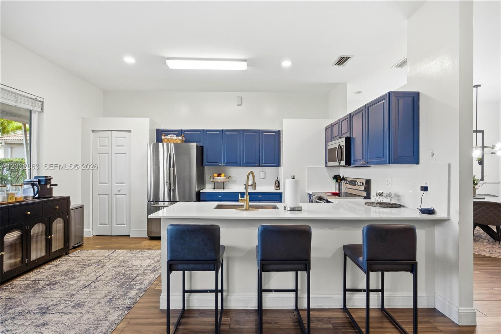 KEYS-GATE NO 1 - Residential Lease