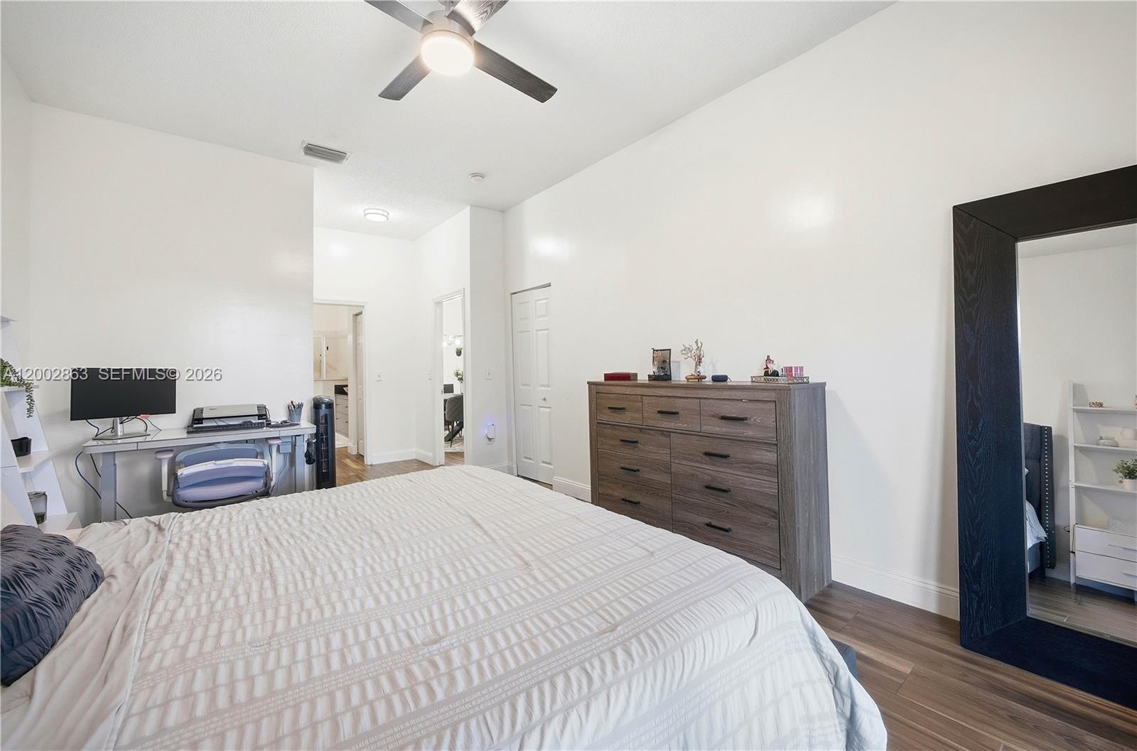 KEYS-GATE NO 1 - Residential Lease