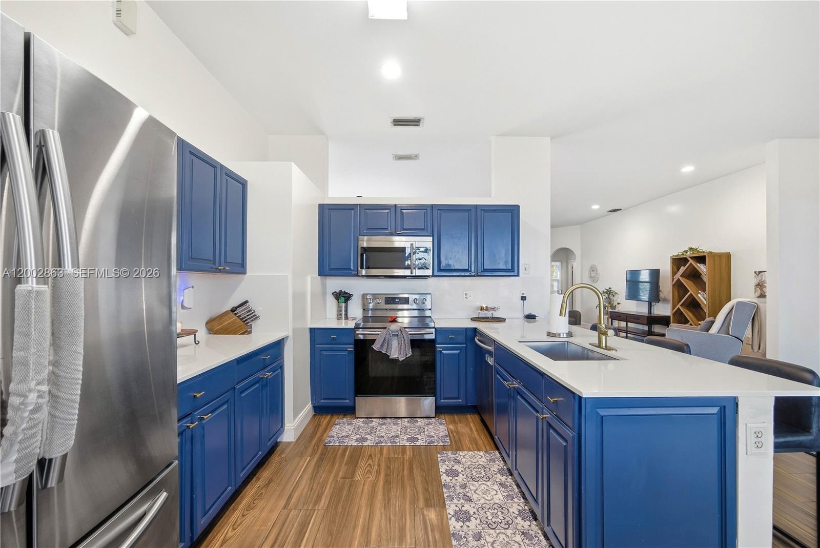 KEYS-GATE NO 1 - Residential Lease