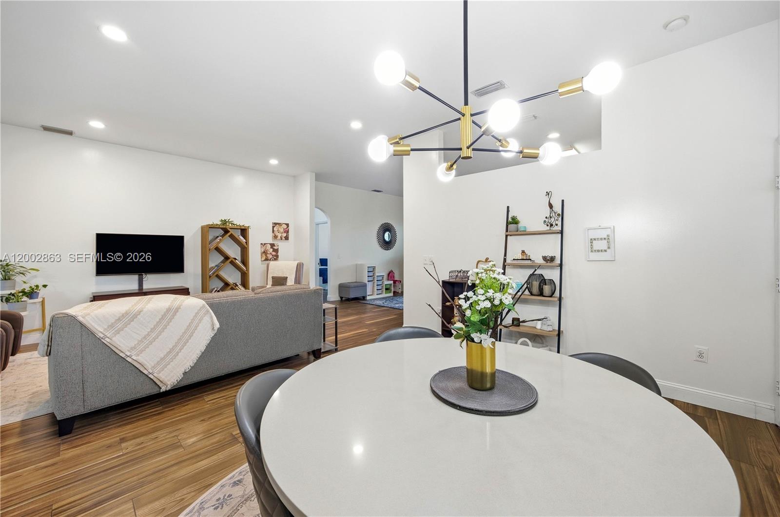 KEYS-GATE NO 1 - Residential Lease